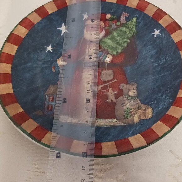 Ceramic plates with Christmas pictures on. Set of 4 - Picture 9 of 9